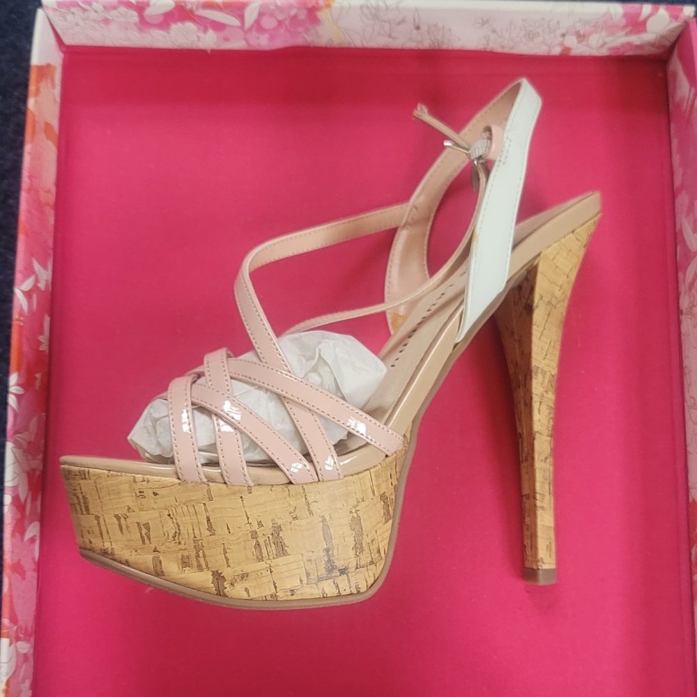 Chinese Laundry Toppy Tops size 7.5